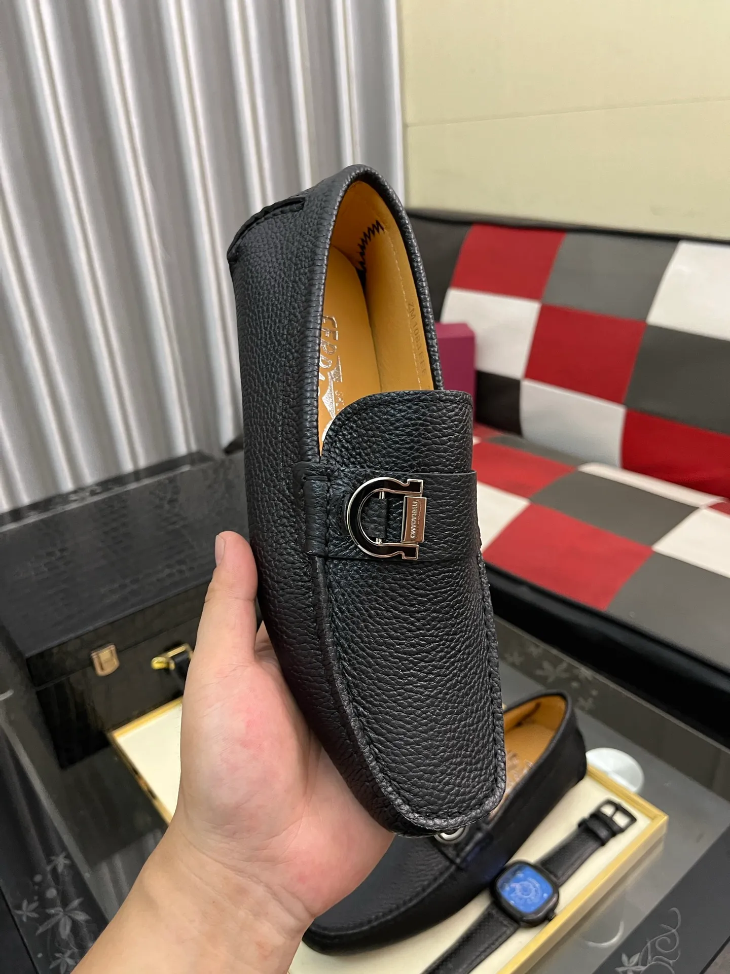 Men's shoes 💰560⌚️⌚️ Ferragamo [Ferragamo] new high-end quality framed shoes. The style is luxurious and elegant, with equal emphasis on practicality and style. We pay special attention to quality and details. The shoe last leather, workmanship and comfort are not inferior! Material: Imported first-layer soft cowhide leather upper ➕Genuine leather lining, code number: 38-446️⃣colors available